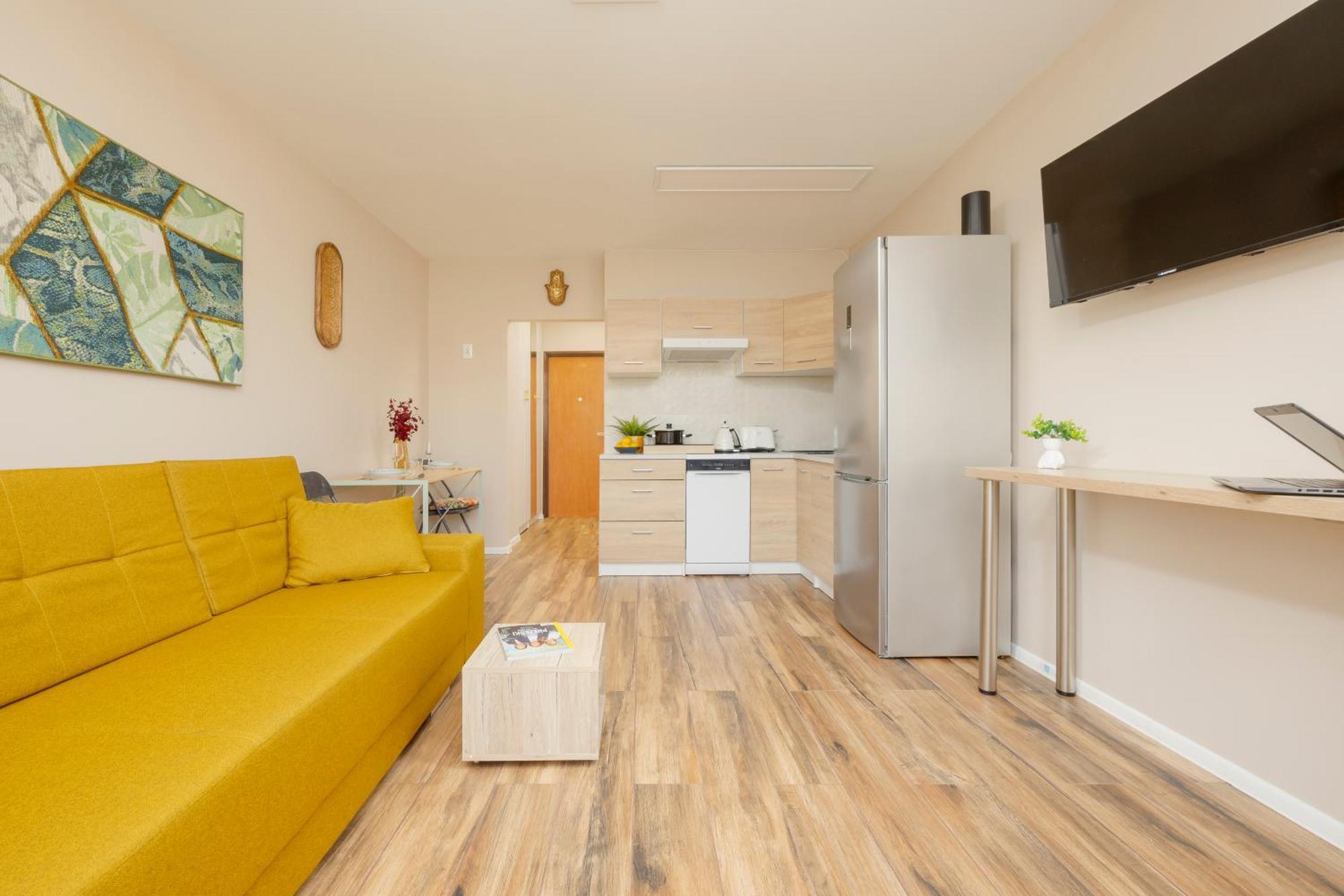 Zoliborz Modern Apartment 8Th Floor By Noclegi Renters Varşovia Exterior foto